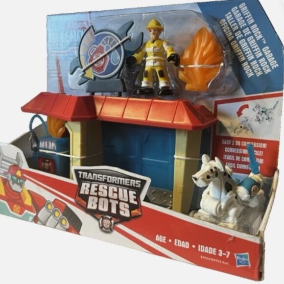 NEW Playskool Heroes Transformers Rescue Bots GRIFFIN ROCK GARAGE - Picture 1 of 3